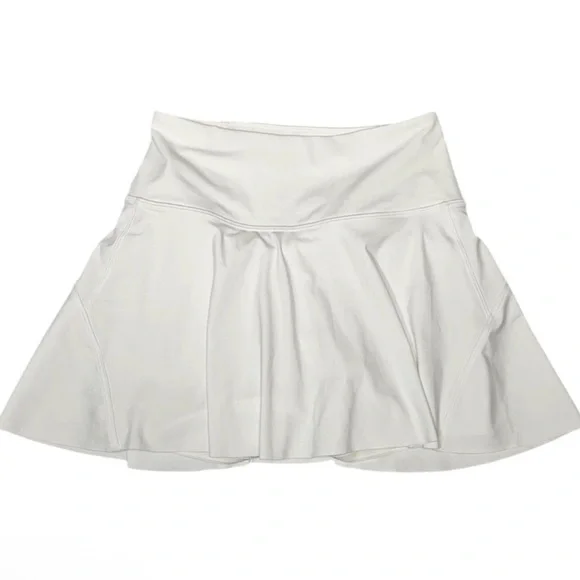 Athleta White Women's Shorts - Picture 3 of 10